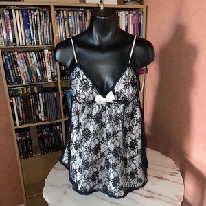 Victoria Secret Womens med Chemise Lingerie Satin Teddy Black lace White Floral